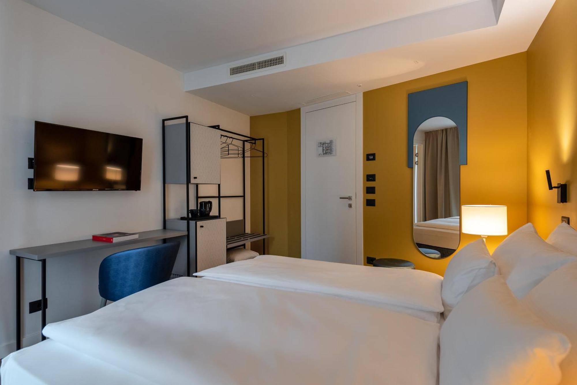 Ht Hotel Trieste Gradisca dʼIsonzo Esterno foto