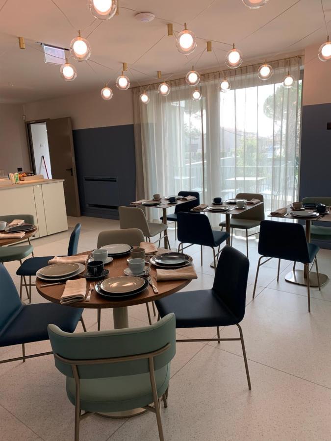 Ht Hotel Trieste Gradisca dʼIsonzo Esterno foto